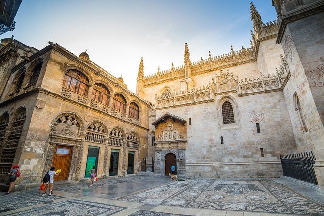 4 neighborhoods 4 cultures. Half day private tour in Granada - Casa de los Tiros Courtyard: A Renaissance Palace Moment