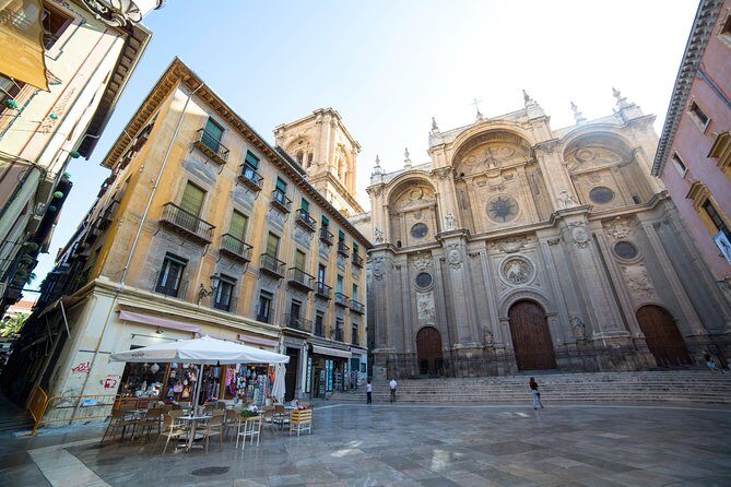 4 neighborhoods 4 cultures. Half day private tour in Granada - Casa Museo Max Moreau: Understanding a Typical Granada Home
