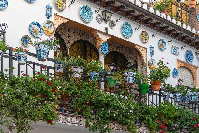 Albaicín & Sacromonte Walking Tour - How a 2.5-Hour Twilight Walk Works (and Why the Route Timing Matters)
