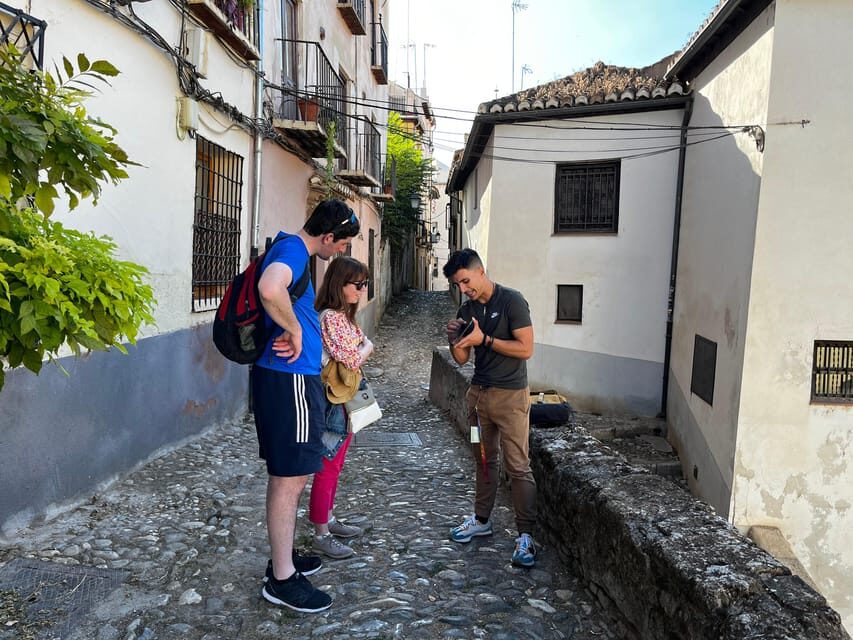 Albayzín: Granada's Albayzín Tour with Food Tasting - Plaza San Gregorio: The Neighborhood’s Everyday Rhythm