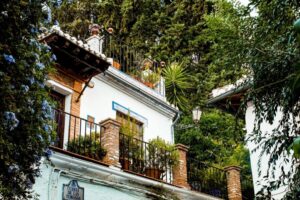 Albayzín: Granada's Albayzín Tour with Food Tasting - Aljibe de Trillo: Why Water Tech Changes a Whole Neighborhood