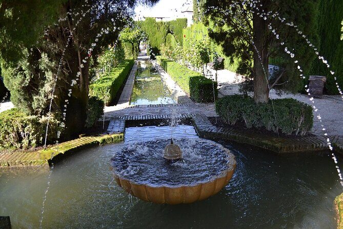 Alhambra al Completo, nazaries palaces, generalife palace - Charles V’s Renaissance palace: the contrast you should not skip