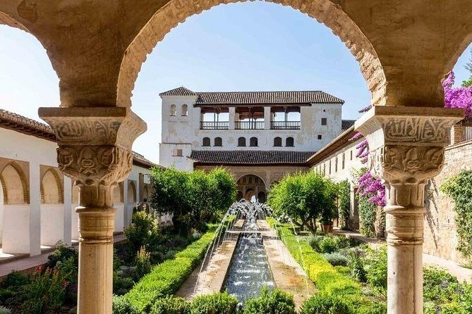 Alhambra and Generalife Skip-the-Line Ticket with Guide - Why this Alhambra + Generalife guide combo feels worth it