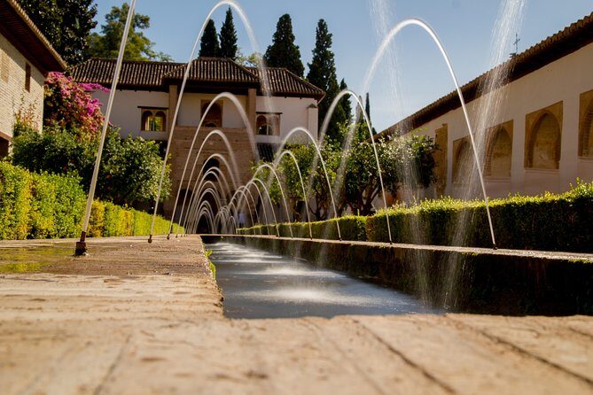 Alhambra and Generalife Skip-the-Line Ticket with Guide - Palace of Charles V: Renaissance geometry inside the Alhambra complex