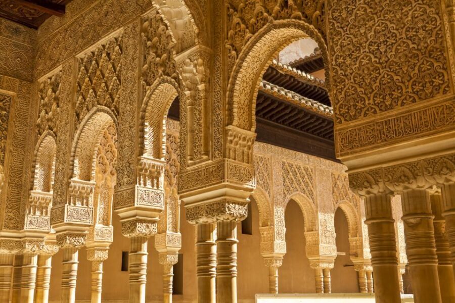 Alhambra and Nasrid Palaces and Local Food Experience - Generalife Gardens: Summer Palace Calm, Built for Strolling