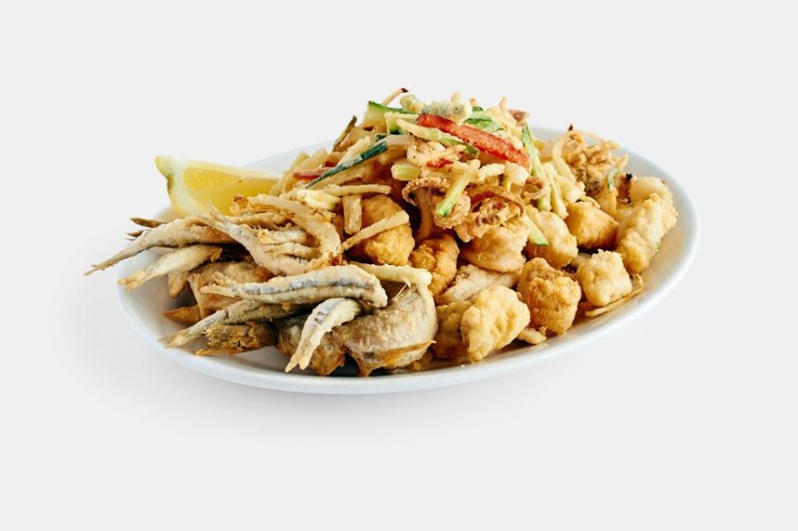 Alhambra and Nasrid Palaces and Local Food Experience - Granada Seafood Lunch: El Pescaito de Carmela at 2:00–2:15