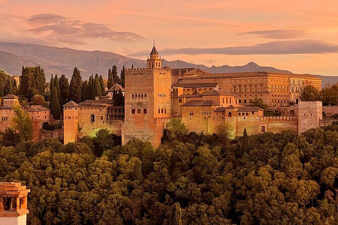 Alhambra Exclusive Tour with Tickets - Key highlights you’ll feel right away