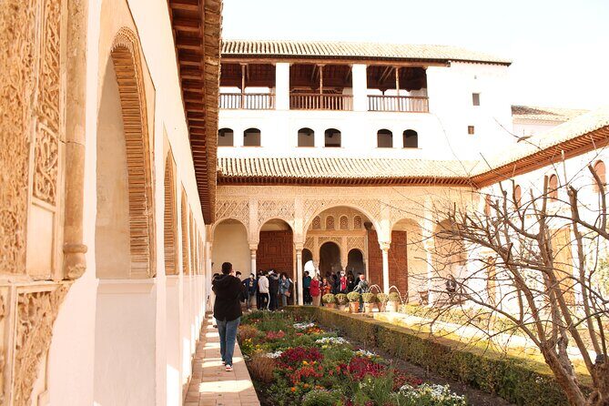 Alhambra Guided Tour, Nasrid Palaces and Generalife - Generalife Gardens: A Breath of Quiet After the Palaces