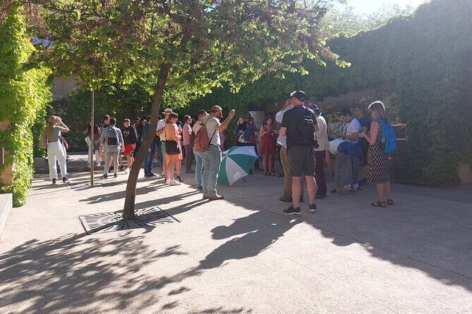 Alhambra Guided Tour, Nasrid Palaces and Generalife - Meeting Point Near the Ticket Area (and Why Your Start Time Matters)