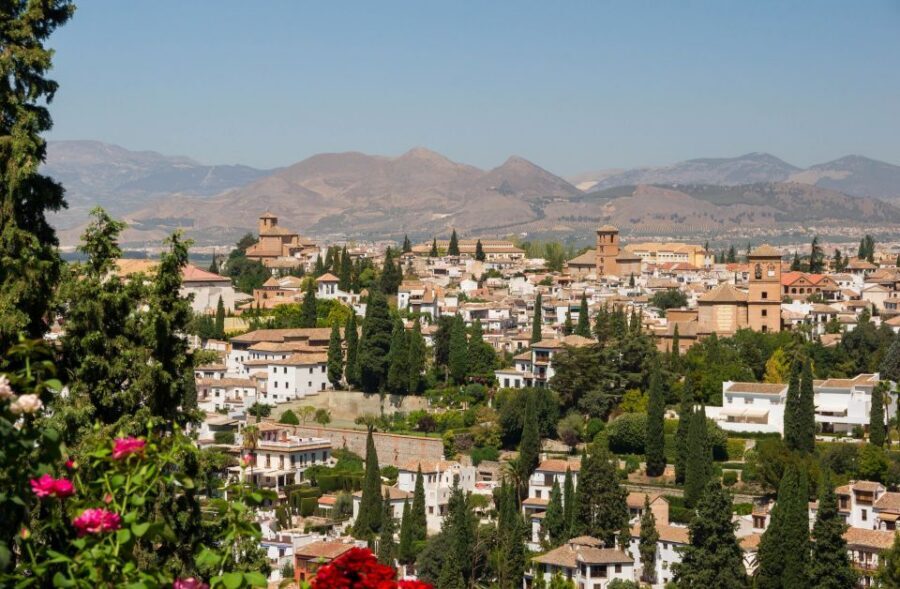 Alhambra, Nasrid Palaces and Albaicin Tour - Skip-the-line Alhambra: getting in fast and staying oriented