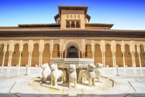 Alhambra, Nasrid Palaces, and Generalife 3-Hour Guided Tour - Starting at the Welcome Visitor Center (and Finding Your Group)