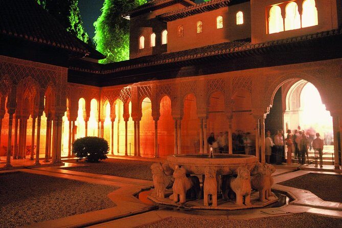 Alhambra: Night Visit to Nasrid Palaces - The Meeting Point at P.º de la Sabica 32: How to Avoid the Start-Time Stress