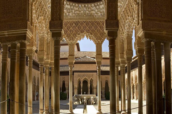 Alhambra Private/Small Group Tour & Nasrid Palaces Skip the Line - Key Highlights You’ll Feel Day-Of