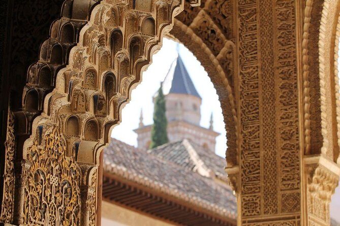 Alhambra Private/Small Group Tour & Nasrid Palaces Skip the Line - Who This Tour Fits Best