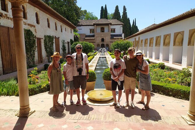 Alhambra : Private Tour for Families - How the Guide Keeps Kids Interested (Without Leaving Adults Behind)