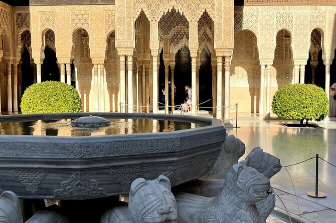 Alhambra private tour (without tickets) total/group Max 15 people - Should you book this Alhambra private tour?