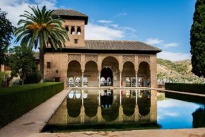 Alhambra Skip-the-Line with Albaicin, Sacromonte by Segway/Bike - The Big Pause: How the Free Time Works