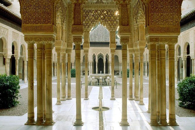 Alhambra Visit with Private Official Guide in Granada - The 3-hour route: what you see, and why each stop works