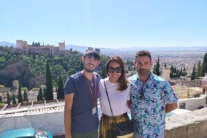 Alhambra with Nazaries Palaces Private Tour - Where you meet and how to start smoothly