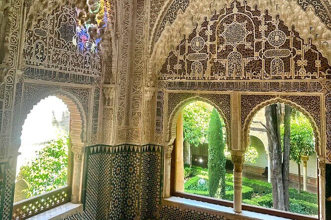 Arabic Private tour Alhambra (Not Included Ticket ) - Ticket reality check: you still need monument entry