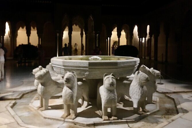 Arabic Private tour Alhambra (Not Included Ticket ) - Audio devices and private group dynamics: small details that matter