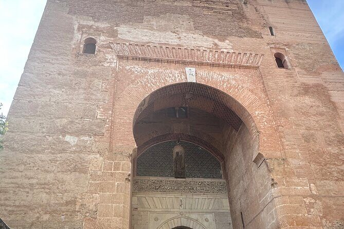 Arabic Private tour Alhambra (Not Included Ticket ) - Who should book this tour (and who should skip it)