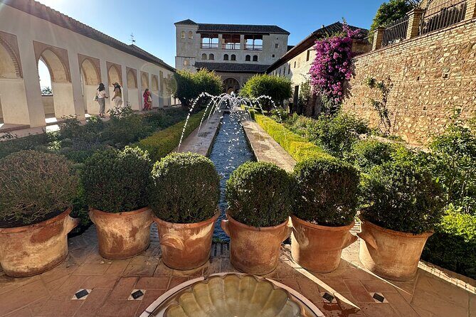 Arabic Private tour Alhambra (Not Included Ticket ) - Should you book this Arabic private Alhambra tour?