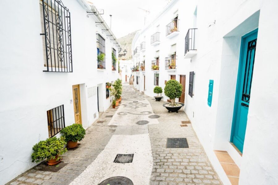Day Tour to Frigiliana & Nerja from Granada - Key things I’d focus on before you go