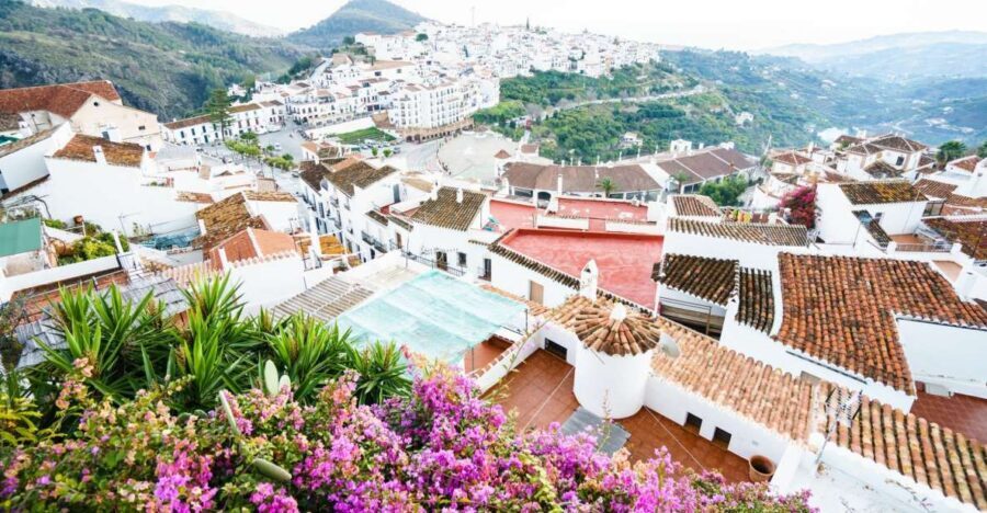 Day Tour to Frigiliana & Nerja from Granada - Granada to the Axarquía: Why Frigiliana and Nerja Work in One Day