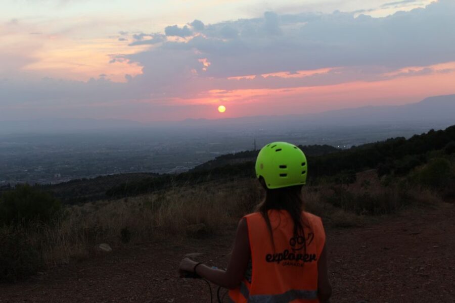 Electric Bike Tour with 2 Options to Explore Granada - The XL option: more neighborhoods and more nooks