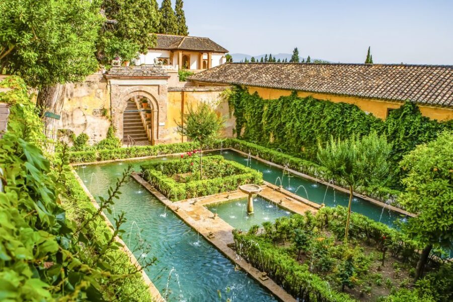 From Costa del Sol: Granada, Alhambra + Nasrid Palaces Tour - Costa del Sol pickup to Granada: what the ride is actually like