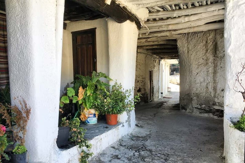 From Granada: Alpujarra Mountain Villages Tour - Food and tastings: how the day stays more than a drive