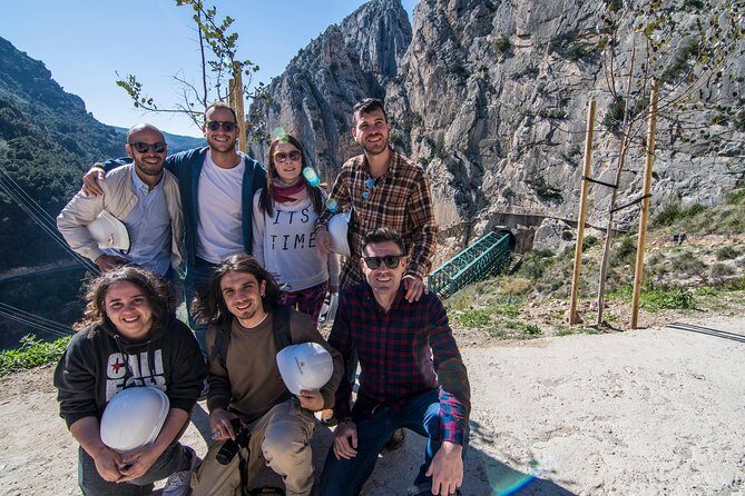 From Granada: Caminito del Rey Guided Tour & Guaranteed Tickets - Getting from Granada to El Chorro without the headache
