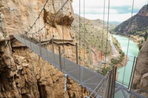 From Granada: Caminito del Rey Guided Tour & Guaranteed Tickets - Meeting point in central Granada and how the day actually runs