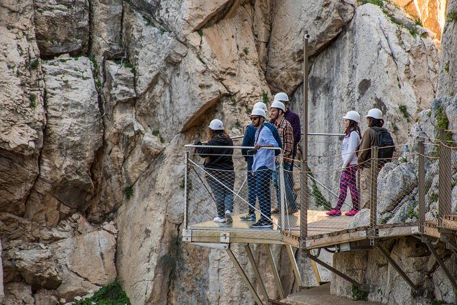 From Granada: Caminito del Rey Guided Tour & Guaranteed Tickets - Return transfer: comfortable seat time after the hike
