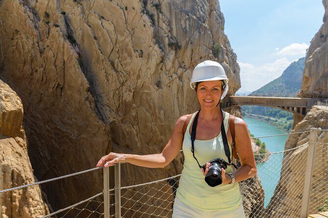 From Granada: Caminito del Rey Tour with Private transportation - Bridges and Lookouts: How Three Kilometers Can Take Three Hours