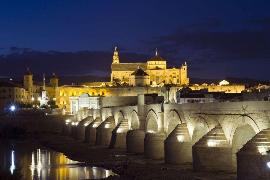 From Granada: Córdoba Day Trip with Mezquita Guided Tour - Getting from Granada to Córdoba without wasting your day