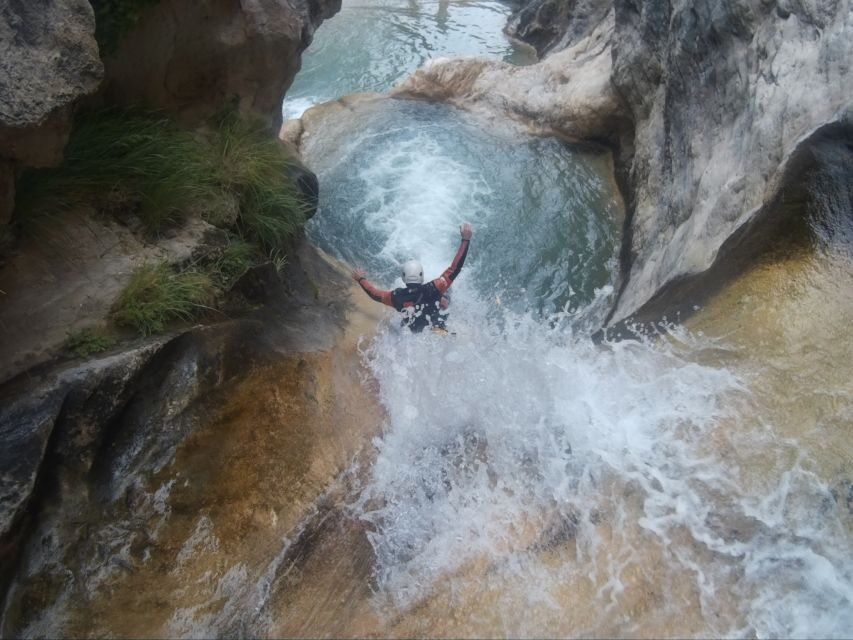 From Granada: Rio Verde Canyoning Tour - Meeting Point and Getting There Without Stress