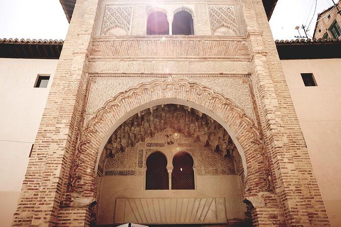 Golden Hour in Granada: Sunset Walking Tour with Play Granada - Mirador de San Nicolás (Stop 4): The Sunset View You Came For