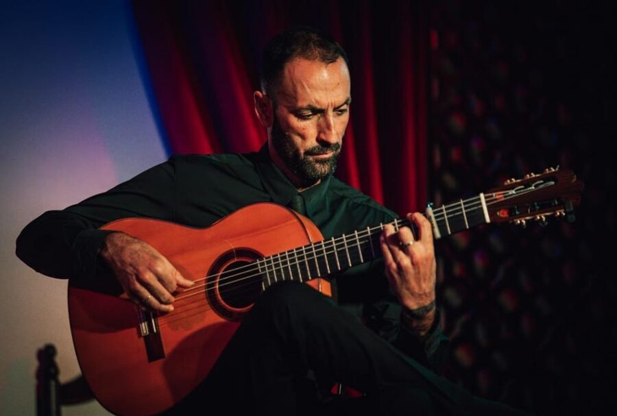 Granada: 1-Hour Traditional Flamenco Show at Palacio - No Microphones Matters: Sound, Rhythm, and Intimacy