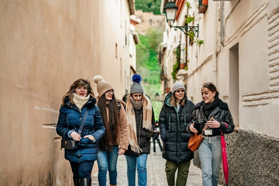 Granada: Albaicín and Sacromonte Guided Sunset Walking Tour - Price and value: why $17 buys more than a sunset stroll