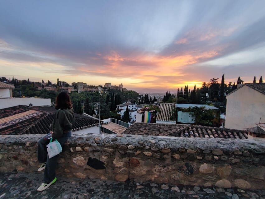 Granada: Albaicín and Sacromonte Sunset Tour & Flamenco Show - Albaicín viewpoints: medieval streets and San Nicolás photos