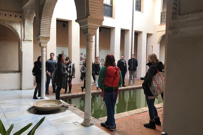 Granada: Albaicin Private tour - Price and logistics: what you are paying for