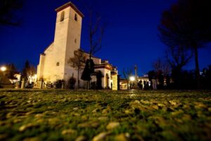 Granada: Alhambra, Albaicin and Sacromonte Guided Tour - The First Leg: Skip-the-Line Alhambra (Meet, Enter, Listen)