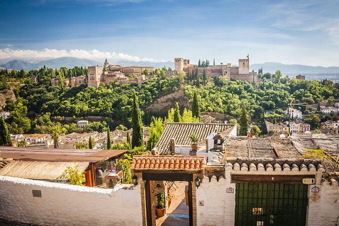 Granada: Alhambra, Albaicin and Sacromonte Guided Tour - Steep Streets, Shoes, and the Stroller Reality Check