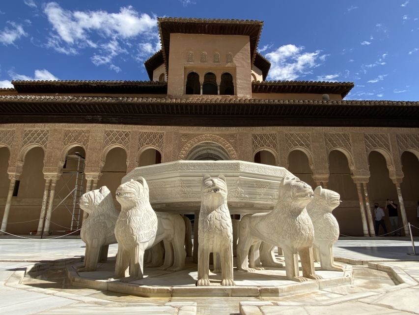 Granada: Alhambra, Alcazaba, and Generalife Private Tour - Why a 3-Hour Private Alhambra Tour Works Better Than Trying Alone