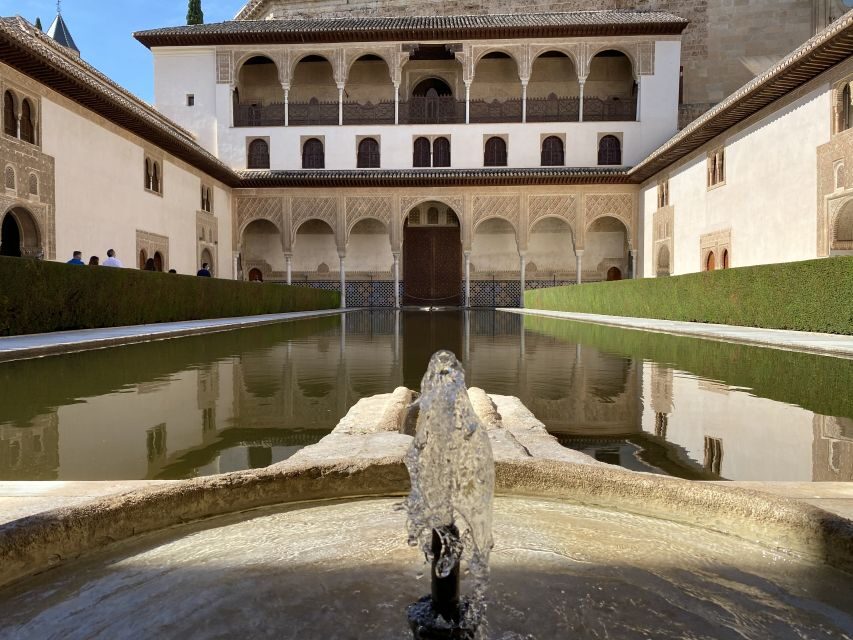 Granada: Alhambra, Alcazaba, and Generalife Private Tour - Alcazaba Fortress: The Oldest Part and the Best Granada Views