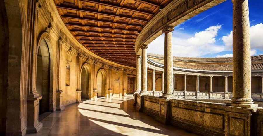 Granada: Alhambra and Generalife Private Fast-Track Tour - Key points to know before you go
