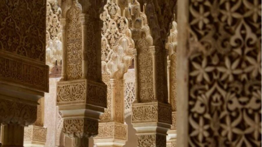 Granada: Alhambra and Nasrid Palaces Tour without Tickets - Common pitfalls to avoid