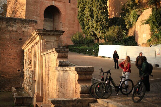 Granada: Alhambra and Sierra Nevada Sunset Views by E-Bike - Stop 4: Sacromonte cave houses and flamenco tradition viewpoints